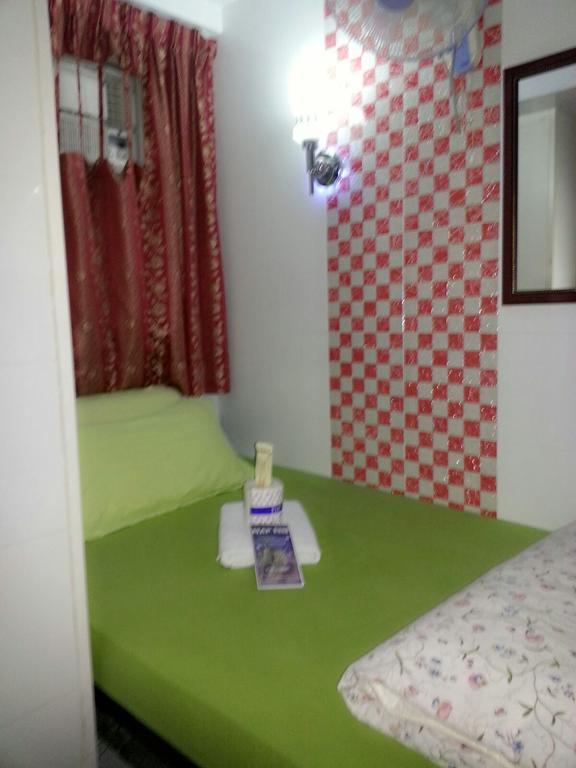 Dutch Hostel Hong Kong Esterno foto